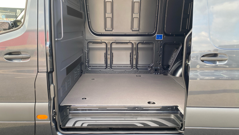 Mercedes-Benz Sprinter 315Cdi L2 Diesel Rwd 3.5t H2 Select Van